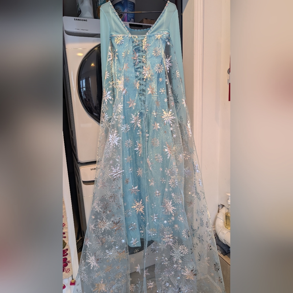 Costume: Handmade Frozen Elsa Gown And Cape, plus Crown with full price offer - Picture 12 of 17
